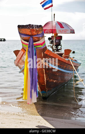Barca long-tail su Koh Tao, Thailandia Foto Stock