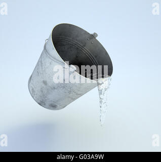 Benna di metallo pieno di acqua la levitazione sopra il pianale Foto Stock