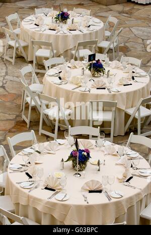 Immagine di tabelle impostato per un evento Foto Stock