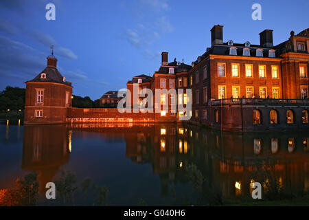 Nightshot del moated il castello Nordkirchen Germania Foto Stock