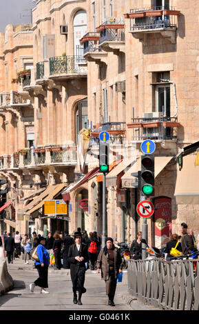 Gli ebrei ortodossi, Jaffa Street, Gerusalemme, Israele Foto Stock