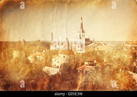 Panoramica stile vintage vista di Tallinn Centro storico Foto Stock