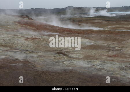 Gunnuhver campo geotermico. Penisola di Reykjanes Foto Stock