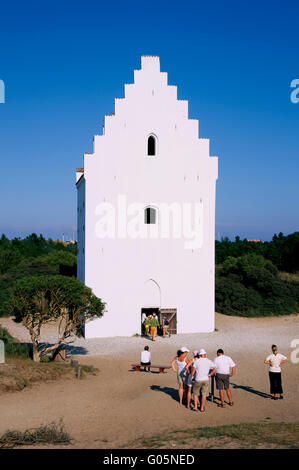 Sabbia-coperto chiesa vicino Skagen, nord dello Jutland, Danimarca, Scandinavia, Europa Foto Stock