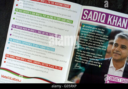 2016 London mayoral campagna elettorale letteratura - Partito Laburista candidato Sadiq Khan Foto Stock