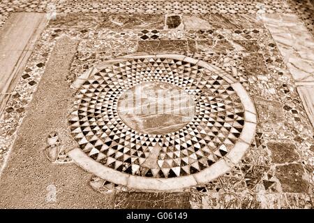 Mosaico di pietra sul pavimento di San Nicola a Demre Foto Stock