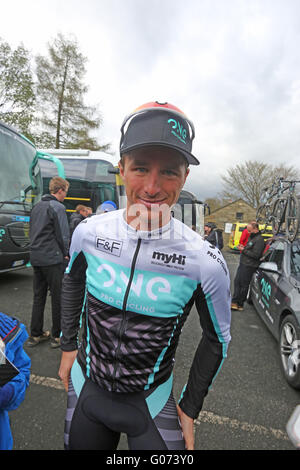 Settle, Yorkshire, Regno Unito. Il 29 aprile, 2016. Pete Williams un partecipante al tour de Yorkshire a Settle, Regno Unito, 29 aprile 2016 Credit: Barbara Cook/Alamy Live News Foto Stock