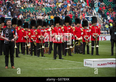 Stadio di Twickenham, Regno Unito. Il 30 aprile 2016. Capacità folla di 80.000 a un sell-out match watch l'esercito britannico assumere la Royal Navy per la Babcock Trophy. Credito: sportsimages/Alamy Live News. Foto Stock