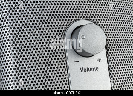 Altoparlante dettaglio con mesh e controllo del volume Foto Stock