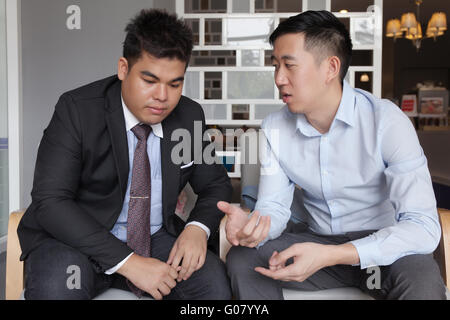 La gente di affari discutendo insieme Foto Stock