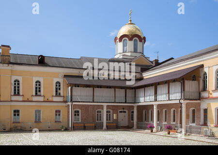 Nel cortile del monastero nuovo Athos o Atoni Akhali è una città del Gudauta raion dell' Abcasia Foto Stock