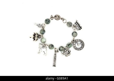Bracciale su uno sfondo bianco. Londra Foto Stock