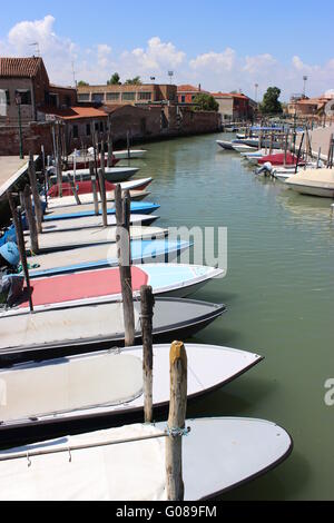 Parcheggio barca a Murano Foto Stock