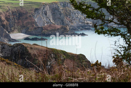 Cwn Pwll, Pembrokeshire da Il Pembrokeshire sentiero costiero, Isola di dinas Foto Stock