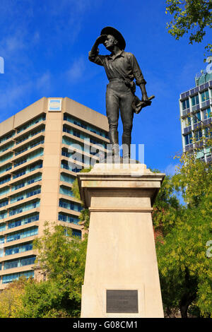 Capitano Charles Sturt statua, Victoria Square Adelaide, South Australia, Australia Foto Stock