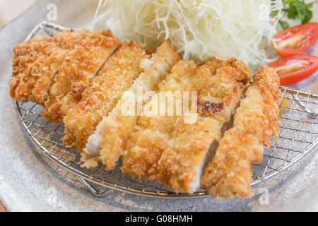 Impanati costoletta di maiale, giapponese in stile alimentare tonkatsu Foto Stock