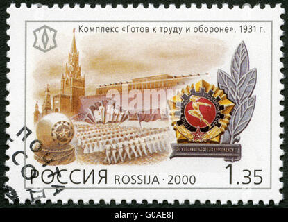 RUSSIA - 2000: mostra il complesso pronto per il lavoro e la difesa, serie nazionale Sporting pietre miliari del XX secolo in Rus Foto Stock