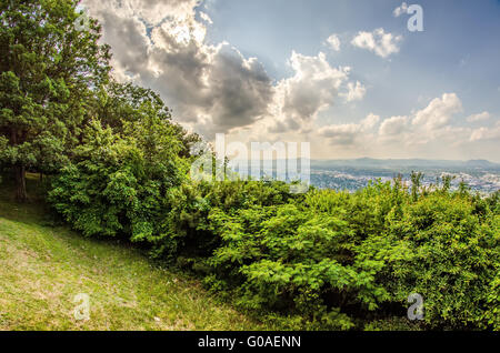 Città di Roanoke come visto da Mill Mountain Star al tramonto in Virginia, Stati Uniti d'America. Foto Stock