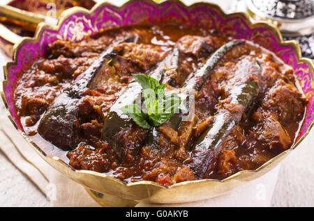 Il persiano stufato di agnello con melanzane - xoresht-e badenjan Foto Stock