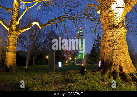 Luci di stazionamento accesa al Grugapark,Essen, Germania Foto Stock