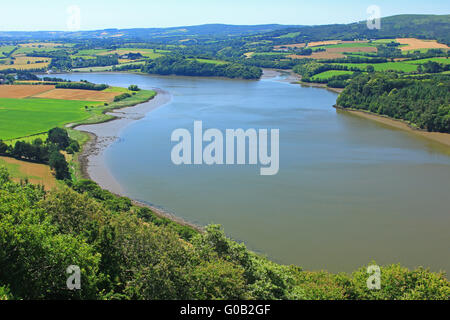 Guardare il fiume Aulne, Finisterre, Francia Foto Stock