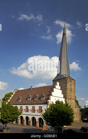 Il vecchio Municipio e St. Victor Chiesa, Schwerte Foto Stock