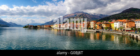 Il Lago di Como (Lago di Como) Gravedona vista panoramica di sunrise Foto Stock