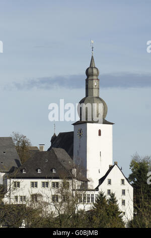 Chiesa di San Giorgio con campanile in Arnsberg, germe Foto Stock