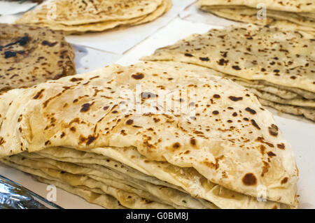 Turco tradizionale artigianale di pasticceria piatto gozleme c Foto Stock