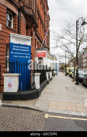 Ingresso al Great Ormond Street Hospital di Londra, Regno Unito Foto Stock