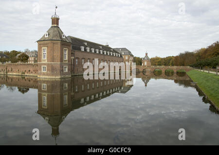 Moated il castello Nordkirchen, Germania Foto Stock