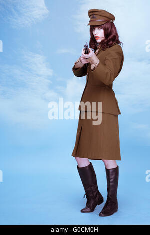 Arte ritratto di una donna in uniforme militare Foto Stock