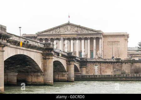 Palais Bourbon, una sede di Assemblea nazionale francese a Parigi, Francia. Foto Stock