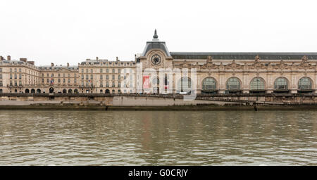 Il Museo d' Orsay (Musée d'Orsay), un museo sulla riva sinistra del fiume Senna. Parigi, Francia. Foto Stock