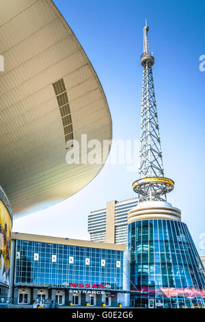 La Bridgestone Arena sede prestazioni ospita eventi musicali ed è casa di predatori NHL Hockey su ghiaccio team in Nashville TN Foto Stock