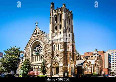 Il bellissimo centro storico la chiesa di Cristo cattedrale vescovile di Nashville, TN, è di architettura revival gotico costruito nel 1830 Foto Stock