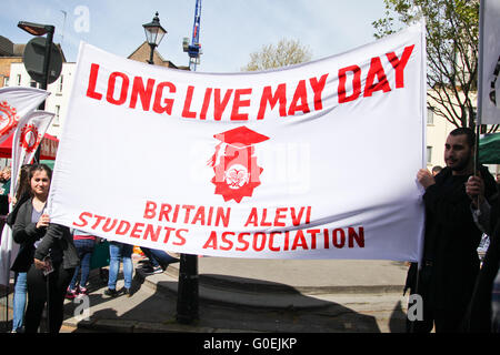 Londra, 1 maggio 2016 - Migliaia di prendere parte nel giorno di maggio nel rally di Londra seguita da marzo a Trafalgar Square Credit: Dinendra Haria/Alamy Live News Foto Stock