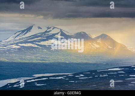 Doccia a pioggia, Mount Akka, Lapponia, Svezia Foto Stock