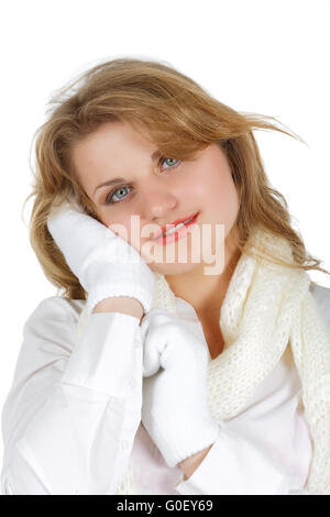 Ragazza in una camicia bianca con sciarpa e guanti il isolato Foto Stock