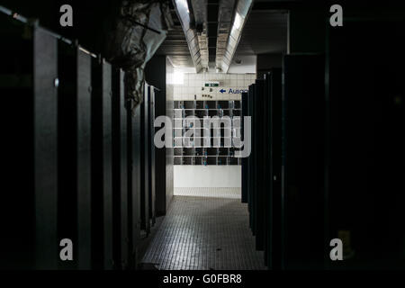 Spogliatoi in un antico bagno Thermalsole Foto Stock