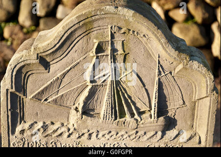 Marinaio storico Lapidi su Amrum Foto Stock