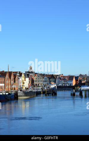 Porto di pesca della città Husum lungo il mare del Nord, Germania Foto Stock