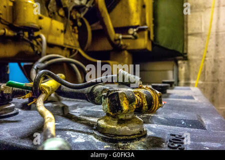 Generatore diesel unità ha un gruppo montato il radiatore e il filtro del combustibile Foto Stock