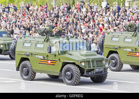 Russo per il trasporto militare presso la sfilata annuale Giornata della Vittoria Foto Stock