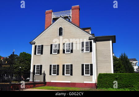 New Bern, North Carolina: Legno clapboard grigie 1835 Dixon House a Tryon Palace * Foto Stock