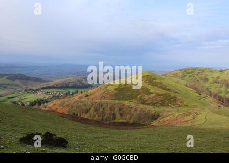 Il Malvern Hills, un popolare percorso escursionistico che copre Hereford, Worcestershire & Gloucestershire Foto Stock