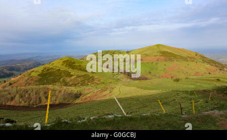 Il Malvern Hills, un popolare percorso escursionistico che copre Hereford, Worcestershire & Gloucestershire Foto Stock