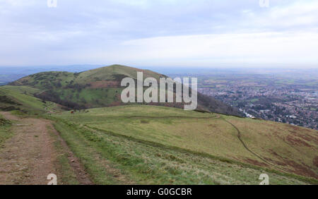 Il Malvern Hills, un popolare percorso escursionistico che copre Hereford, Worcestershire & Gloucestershire Foto Stock