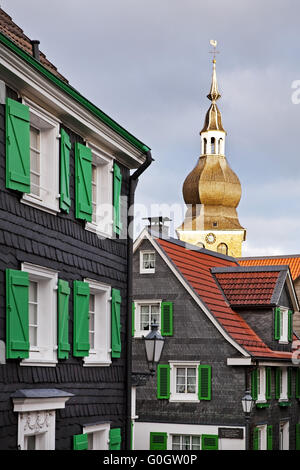 Il centro storico e la chiesa protestante di Lennep, Remscheid, Renania settentrionale Vestfalia, Germania Foto Stock