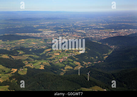 Vento energie piante nella Foresta Nera nella zona di Friburgo Foto Stock